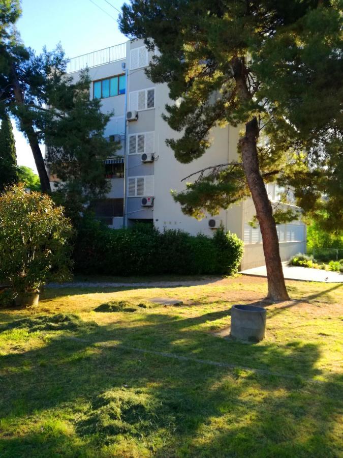 Beach Split Apartments Exterior photo