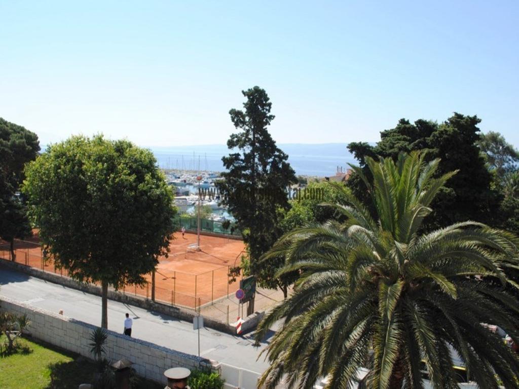 Beach Split Apartments Exterior photo